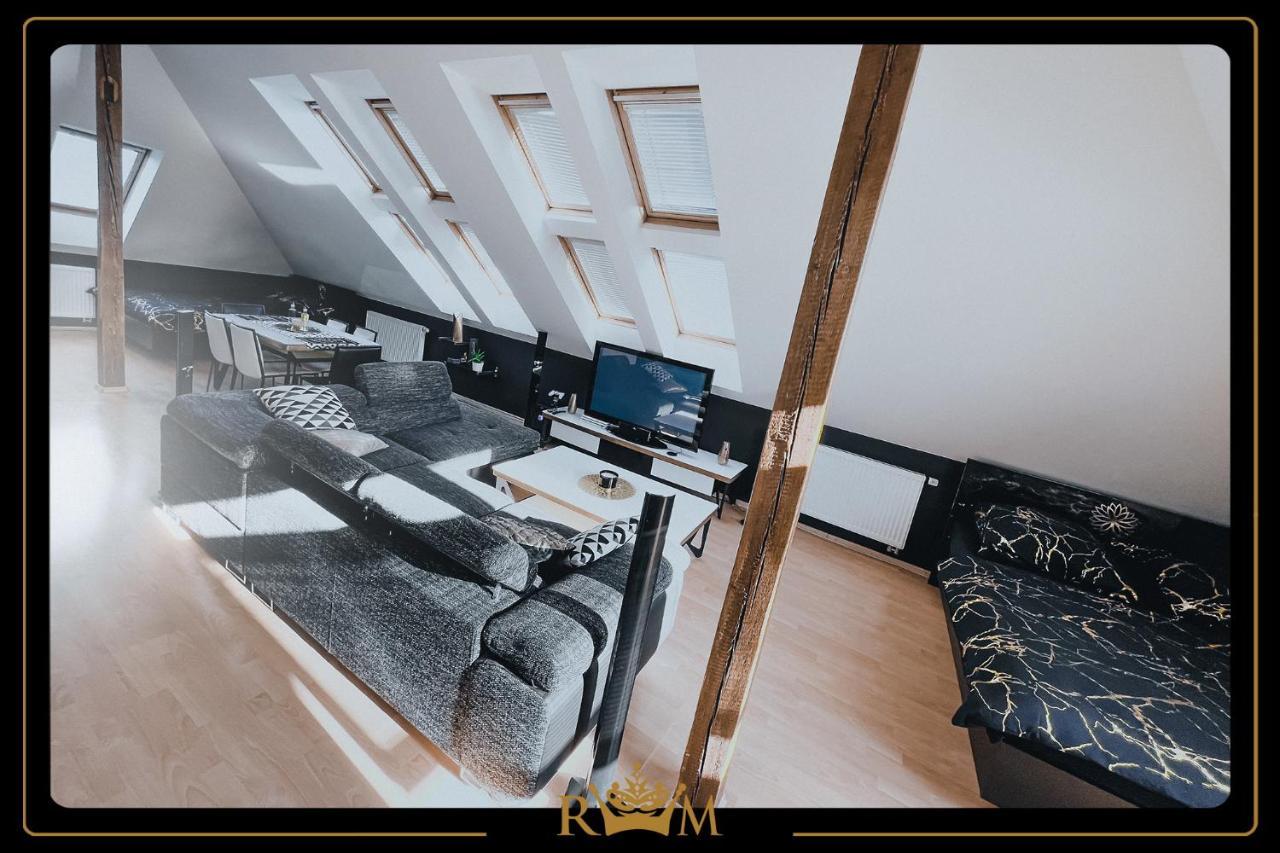 Rm Luxury Apartment In Prague • 6 People • Free Parking • Pets Екстер'єр фото