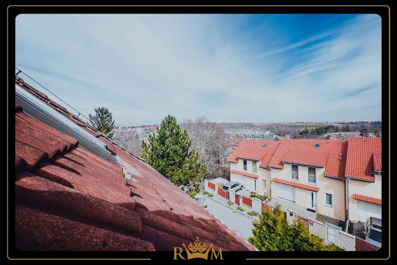 Rm Luxury Apartment In Prague • 6 People • Free Parking • Pets Екстер'єр фото